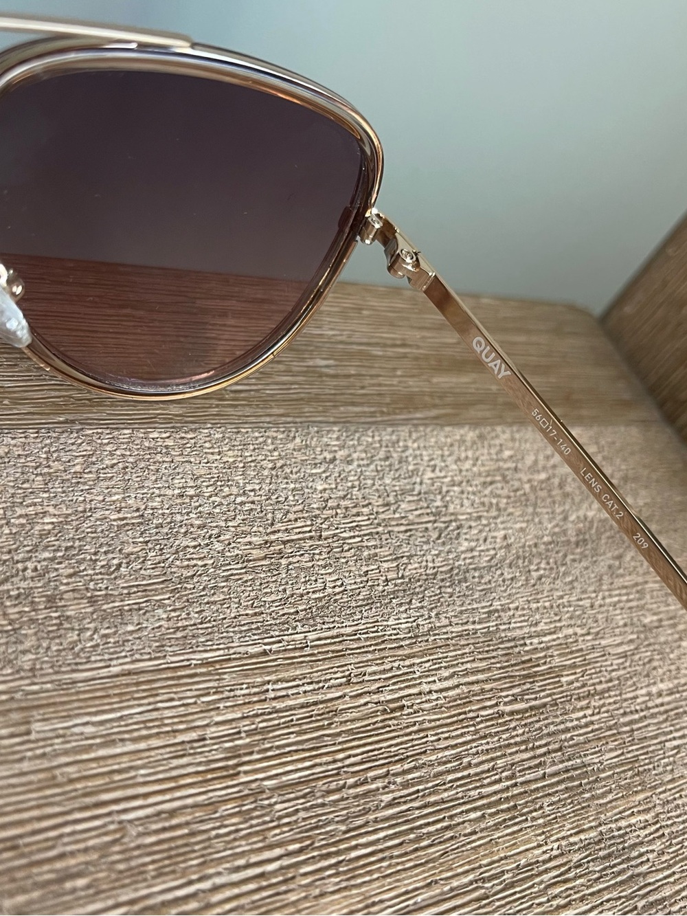 QUAY All In Medium Aviator Oversized Sunglasses Doe/Brown Fawn UV Protection Uni - Picture 7 of 10